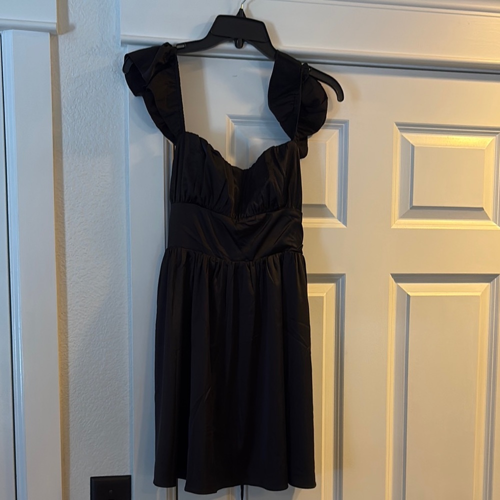 Elegant Black Dress with Ruffled Straps Altar’d State
